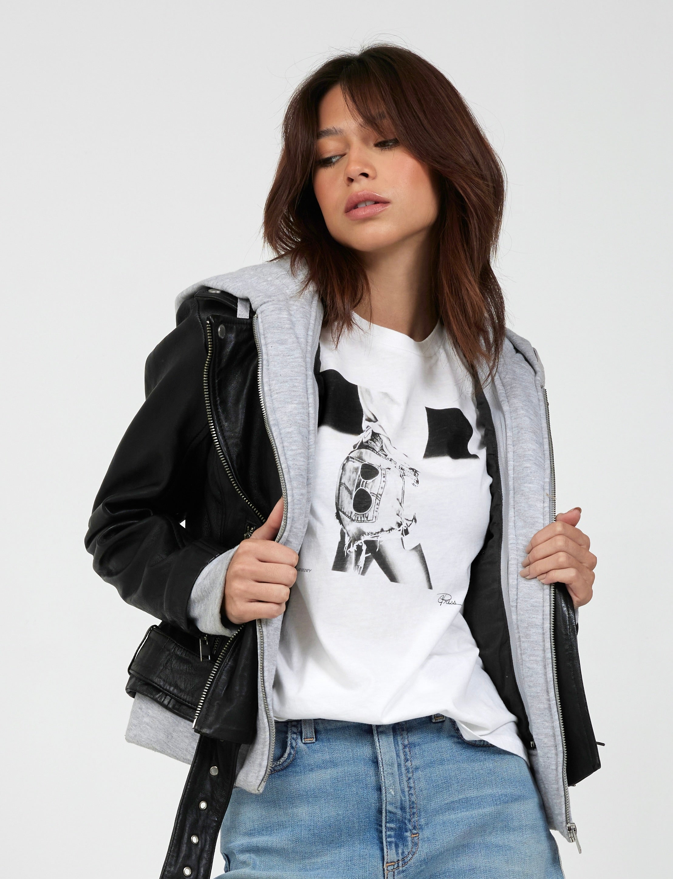 SHORT STORY MUSHIE TEE