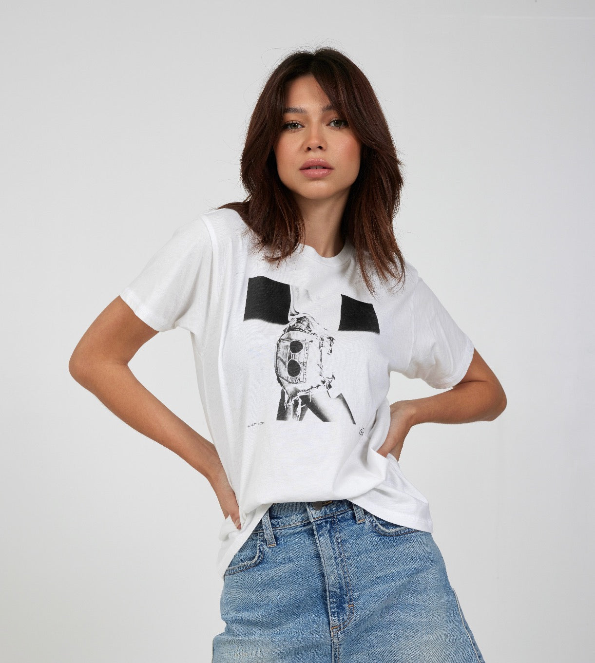 SHORT STORY MUSHIE TEE