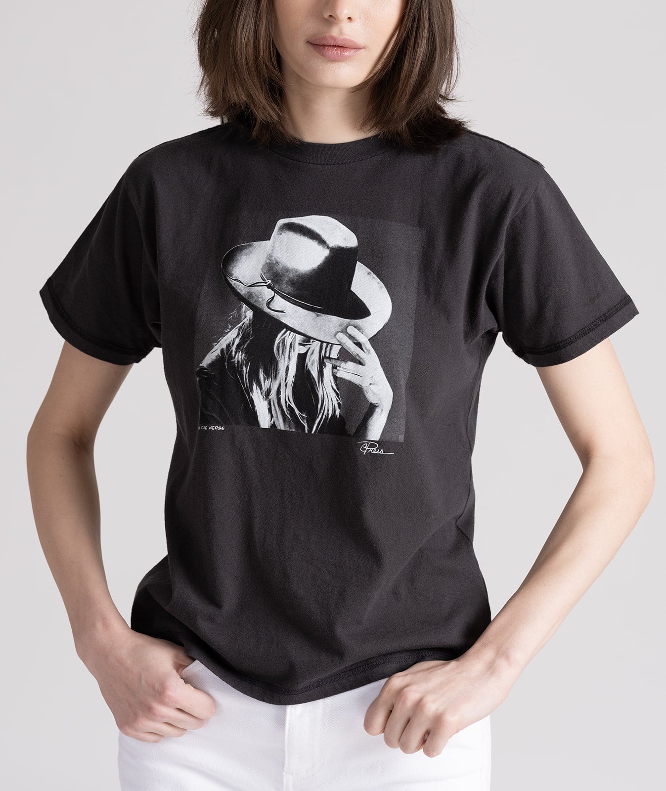 ON THE VERGE MUSHIE TEE