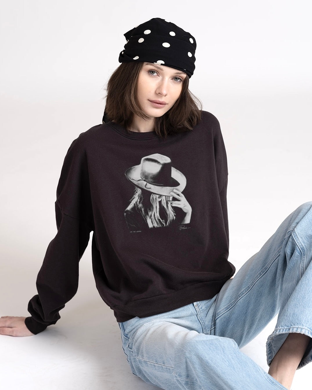 ON THE VERGE COZY SWEATSHIRT