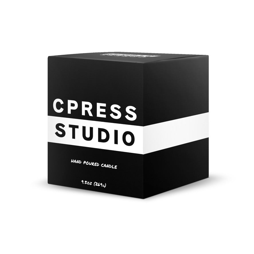 ON THE VERGE/AMBER SCENTED CANDLE