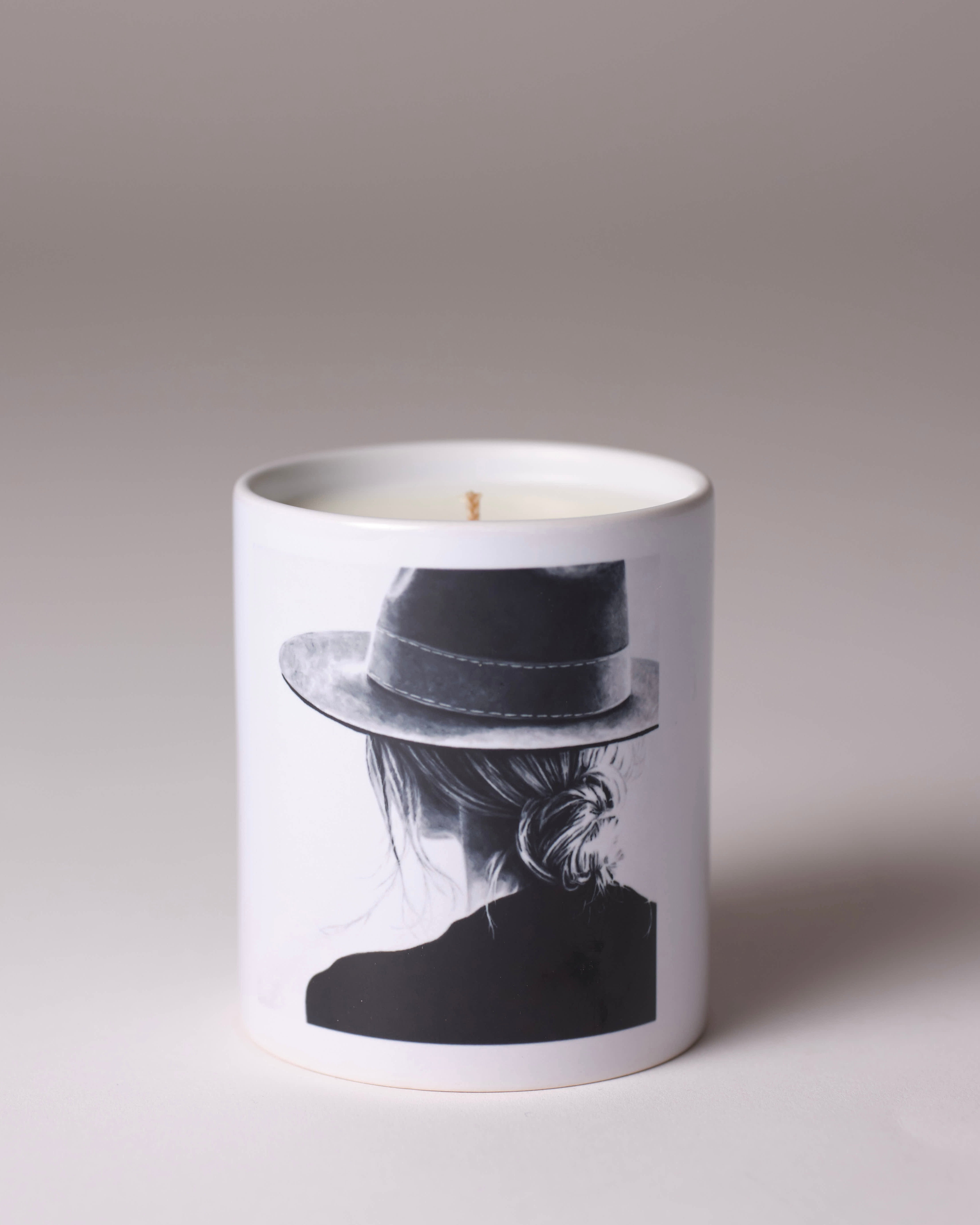 FORWARD/BAIS SCENTED CANDLE
