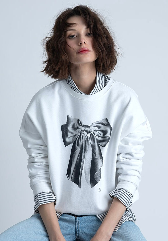 WRAPPED UP COZY SWEATSHIRT