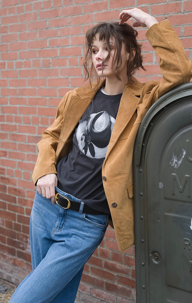 HANG YOUR HAT MUSHIE TEE