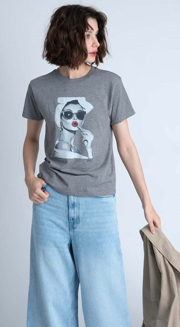 LET'S MAKE UP MUSHIE TEE