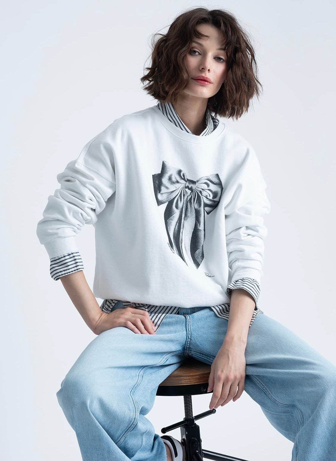 WRAPPED UP COZY SWEATSHIRT